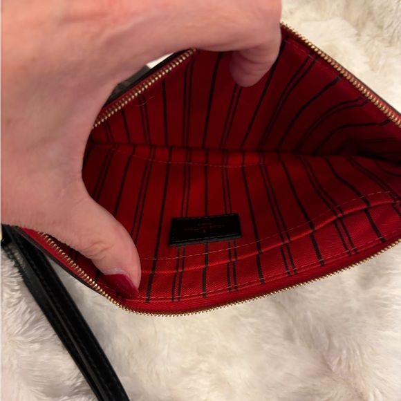Louis Vuitton Monogram Zip Pouch - Picture 4 of 8